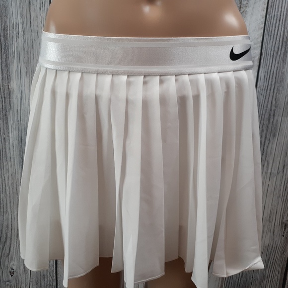 nike tennis court victory skirt